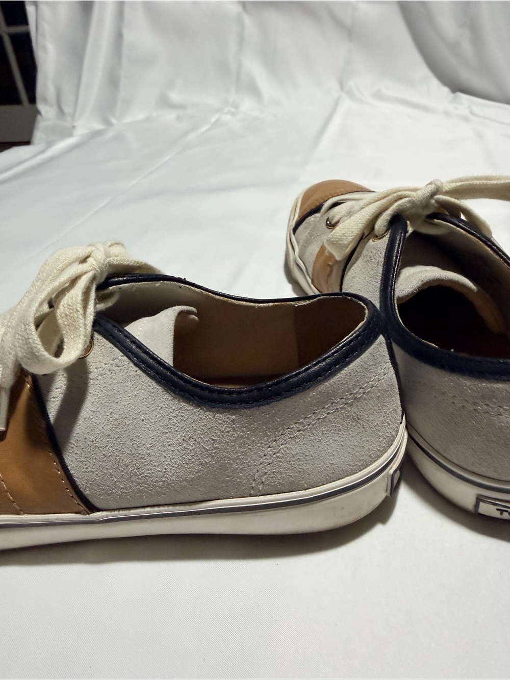 Tory Burch Tan Leather & Light Gray Suede Low-Top Sneakers with black Trim - Picture 10 of 10